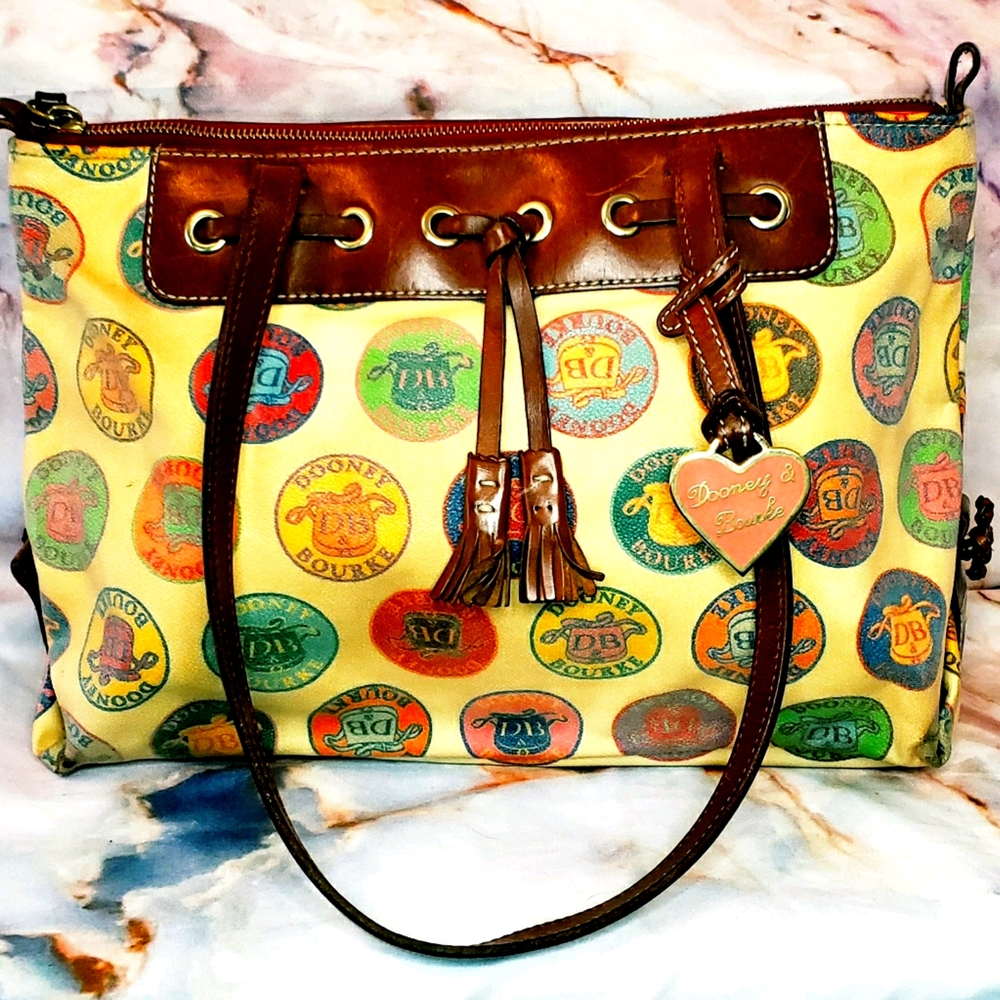 Dooney and Bourke Tote Medallion